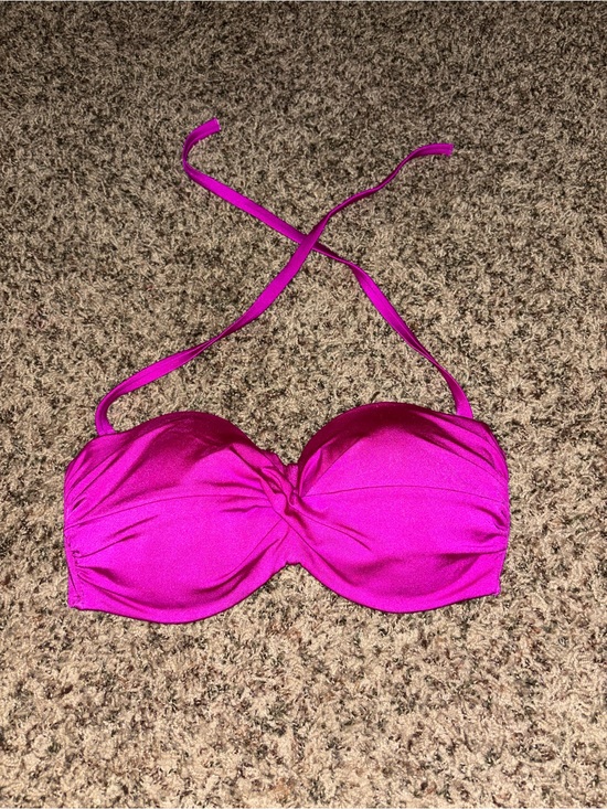 Victoria's Secret Other - Victoria’s Secret 34DD Twist Front Bandeau Bikini Top